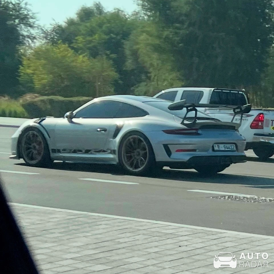 Porsche 991 GT3 RS MkII spotted in Abu Dhabi, United Arab Emirates