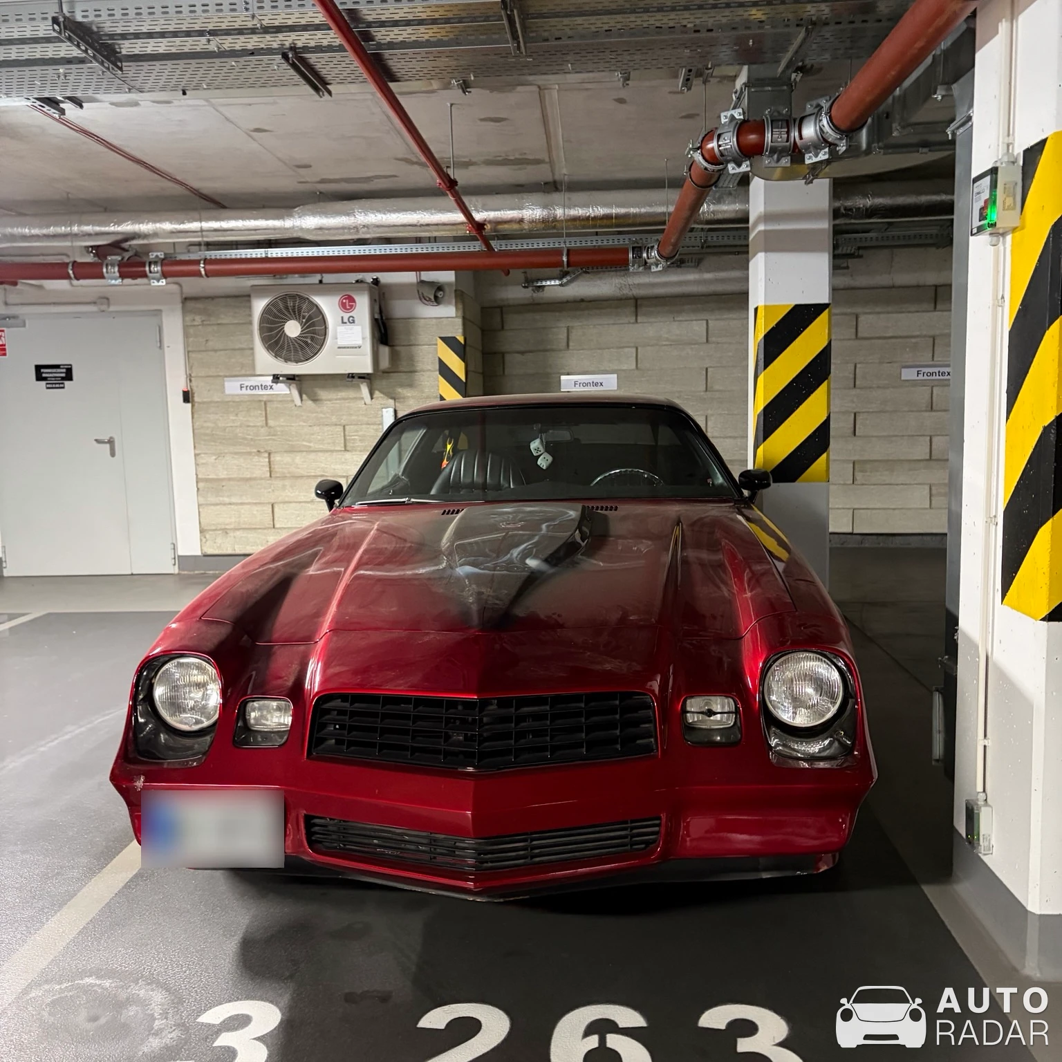 Chevrolet Camaro Z28 spotted in Warszawa, Polska