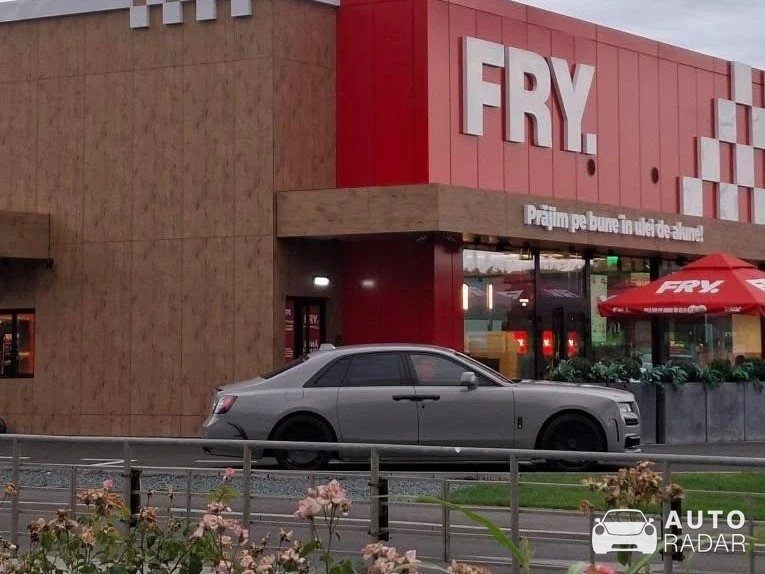 Rolls-Royce Ghost Mansory spotted in Ploiești