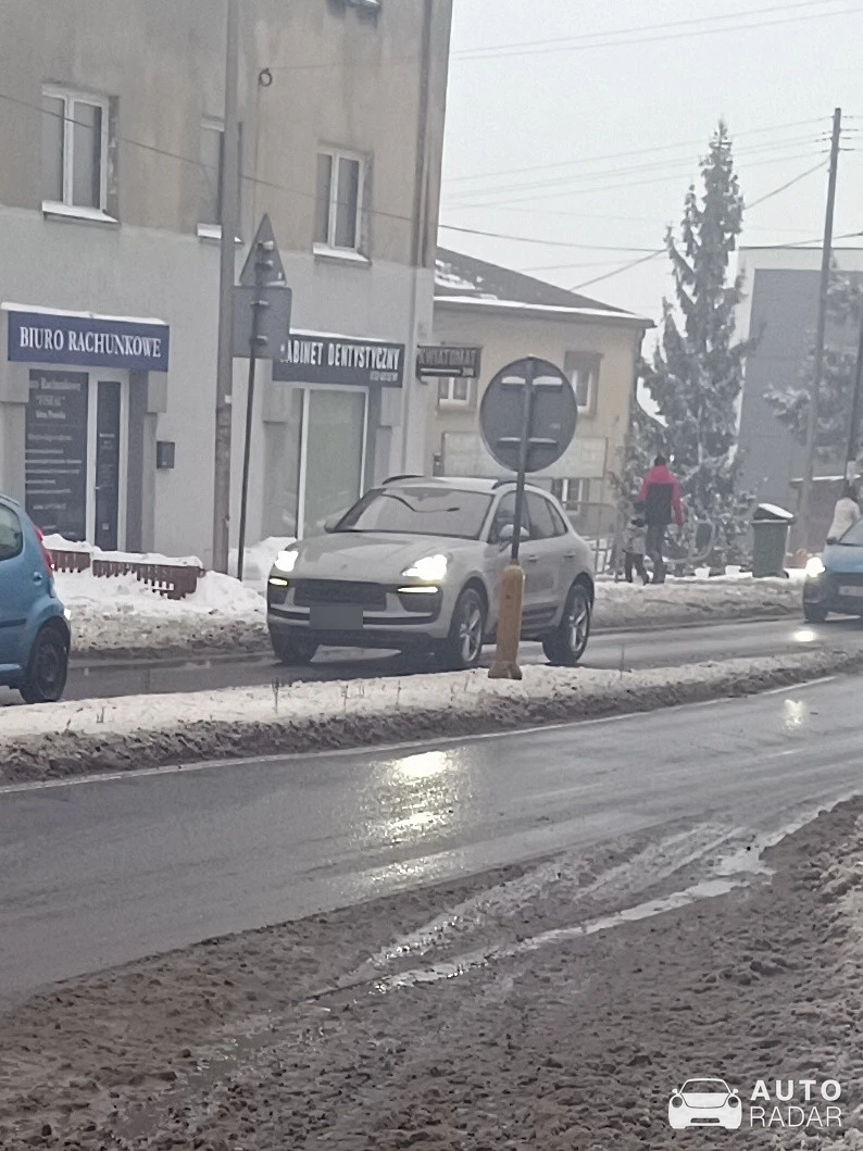 Porsche Macan spotted in Rydułtowy, Poland