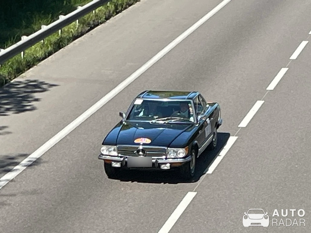 Mercedes-Benz 450 SLC spotted in Dommartin-lès-Toul