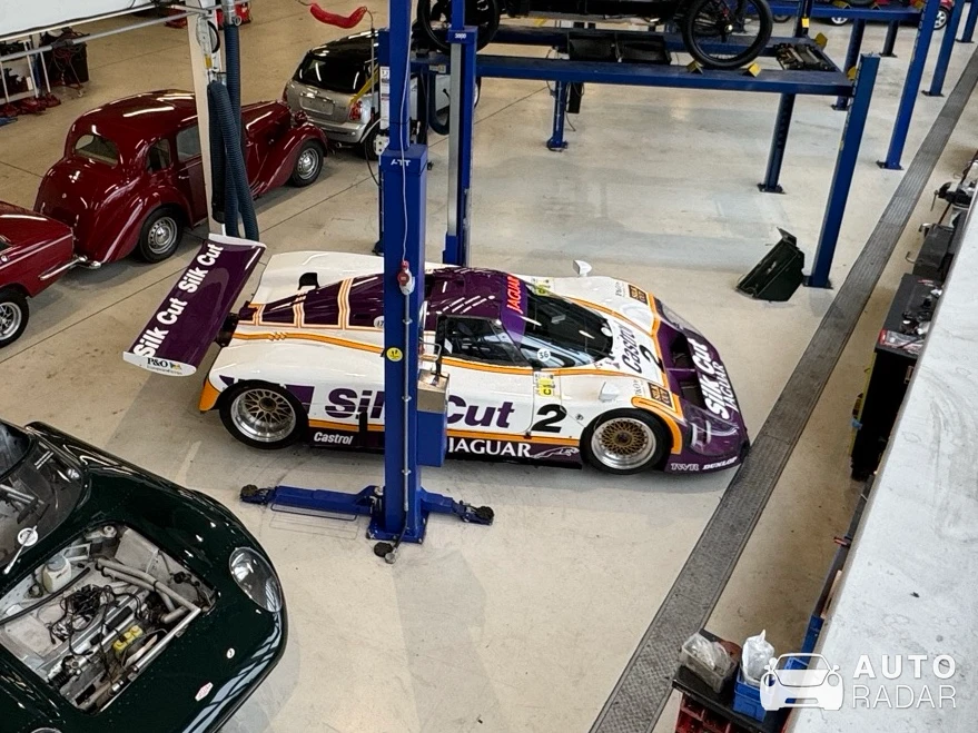 Jaguar XJR-9LM spotted in Lighthorne Heath