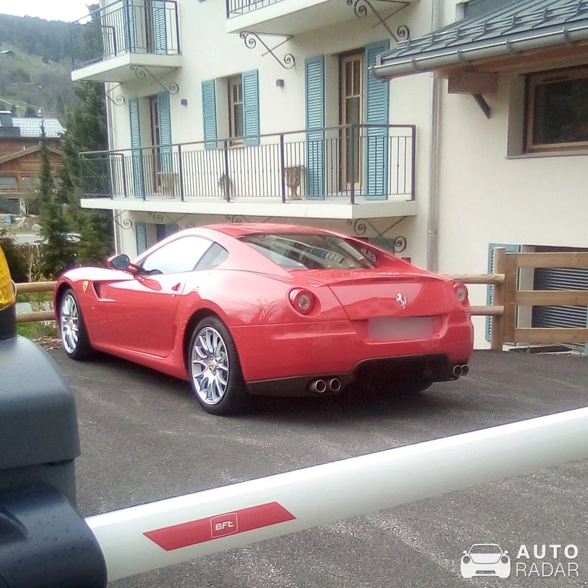 Ferrari 599 GTB Fiorano spotted in Valence, France