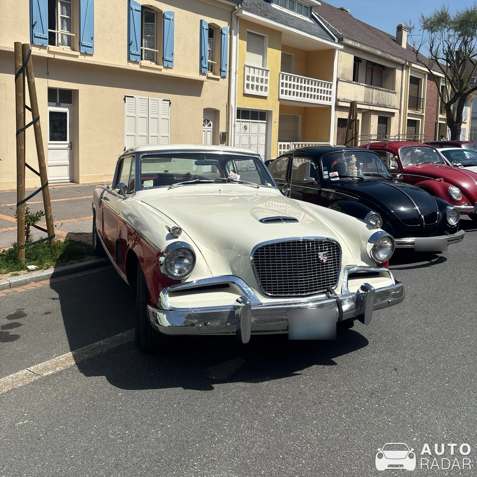 Studebaker Golden Hawk spotted in Fort-Mahon-Plage
