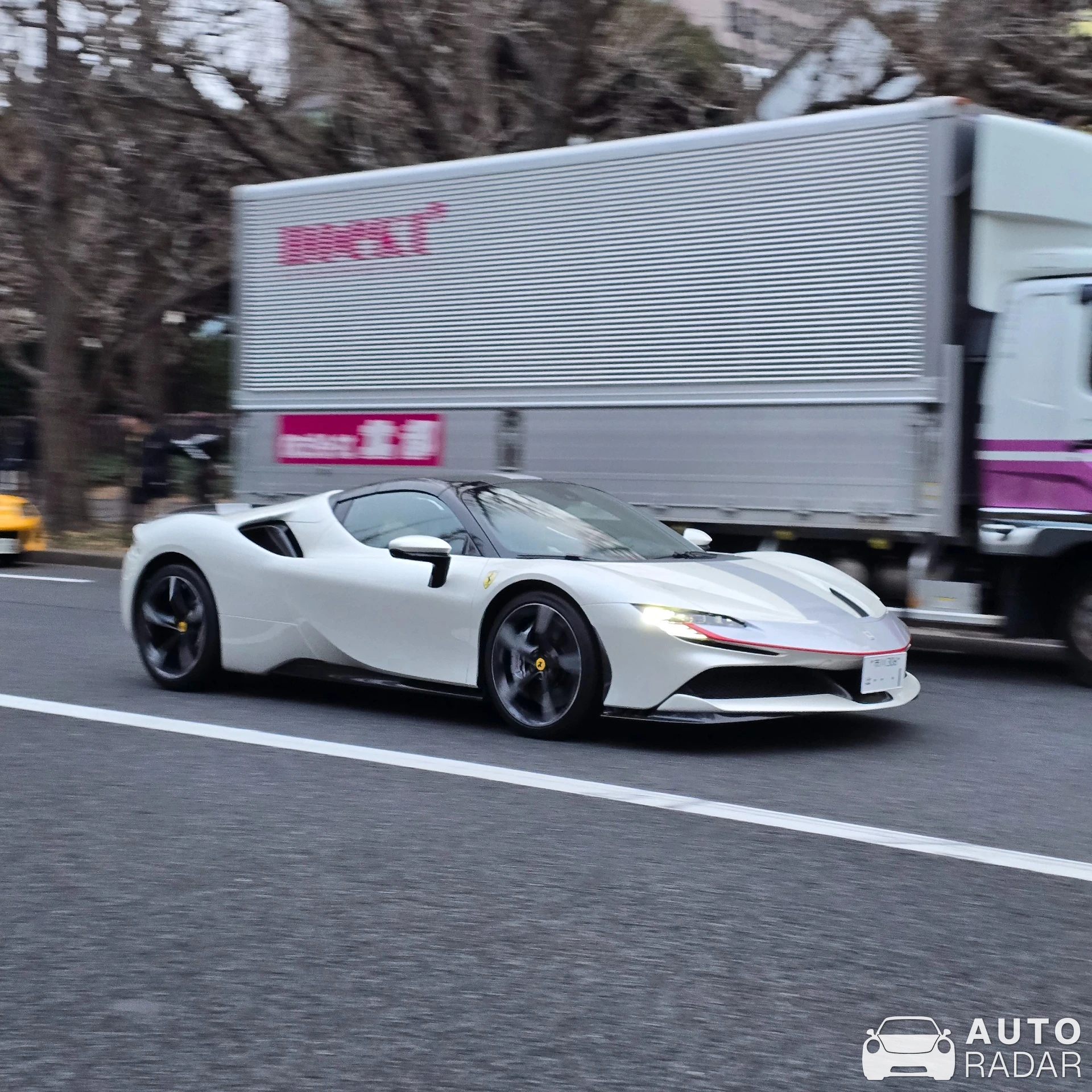 Ferrari SF90 Spider Assetto Fiorano spotted in Minato City, 일본