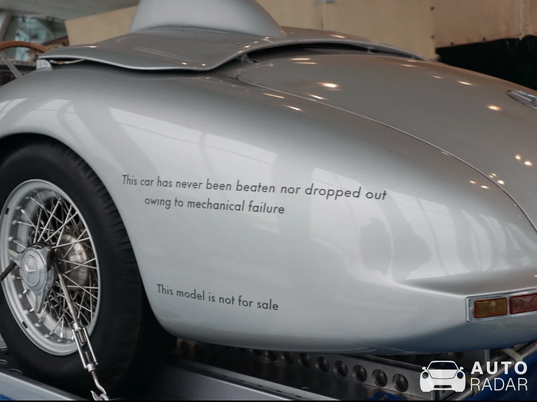 Mercedes-Benz 300SLR Rennsportwagen spotted in Stuttgart