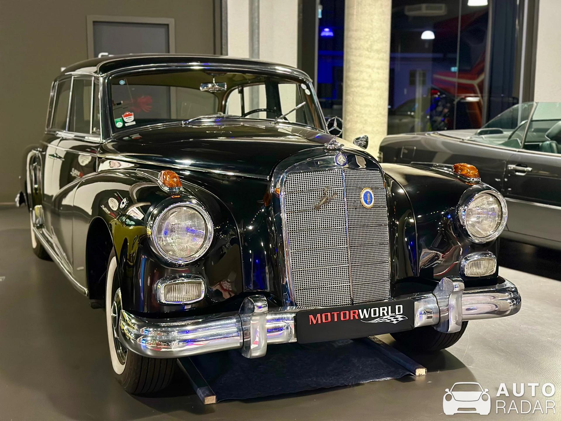 Mercedes-Benz 300D spotted in Köln