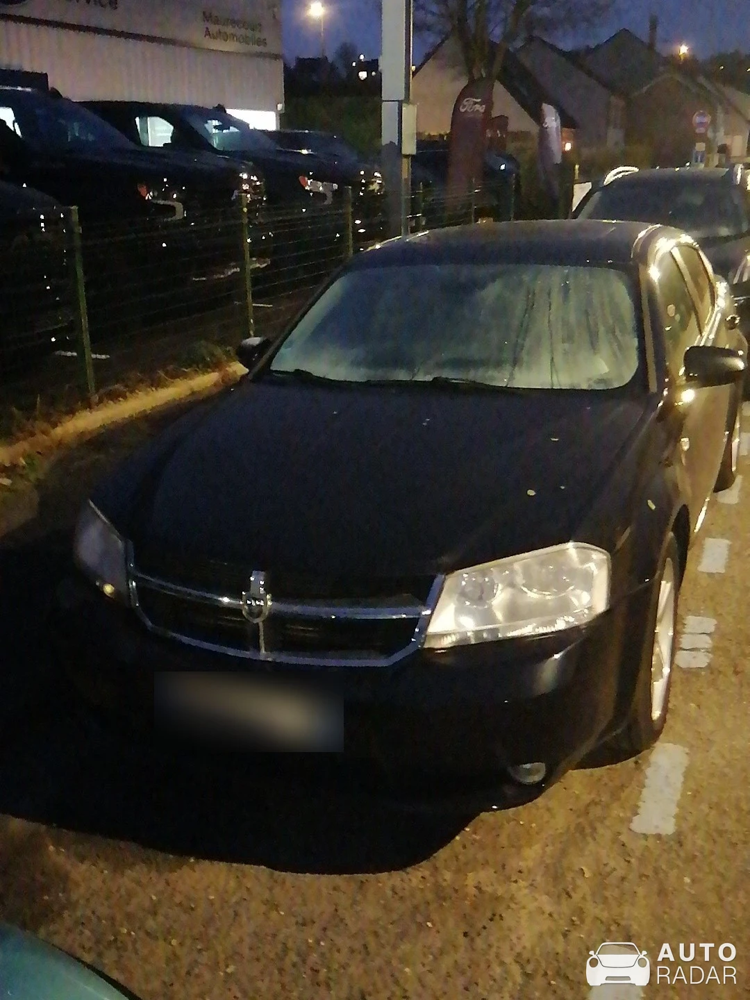 Dodge Avenger spotted in Maurecourt