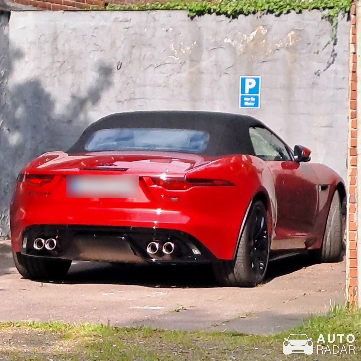 Jaguar F-Type S V8 Convertible spotted in Wilhelmshaven
