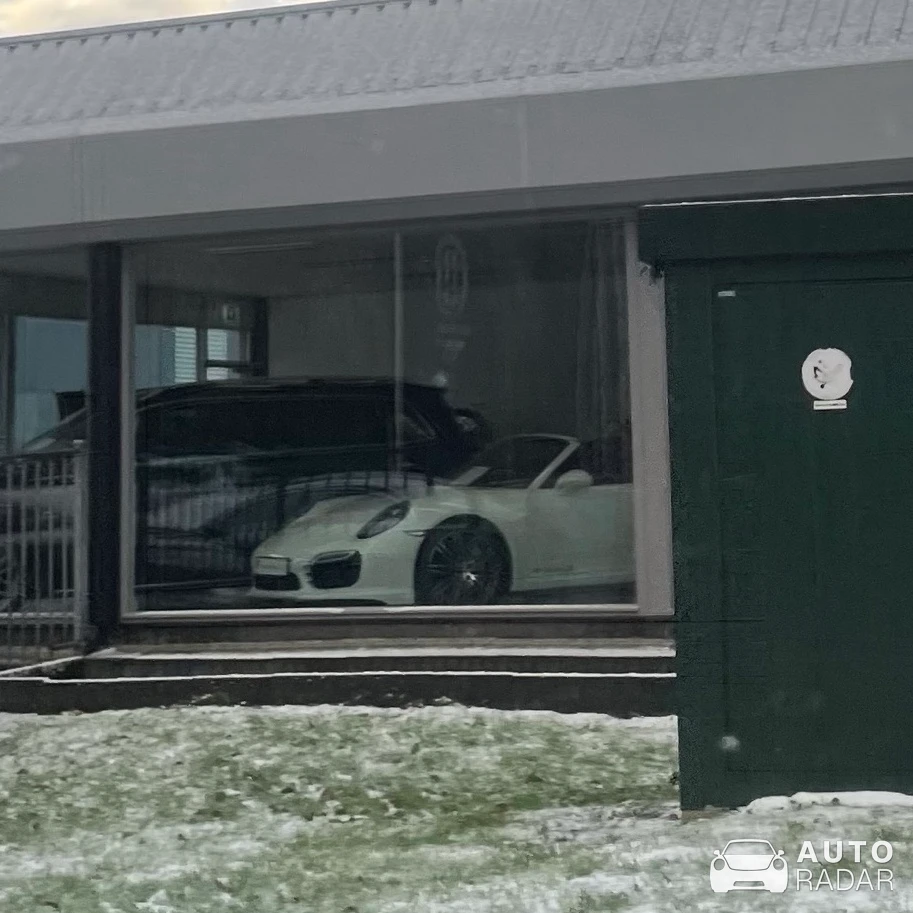 Porsche 991 Turbo S Cabriolet MkI spotted in Noord-Scharwoude, Nederland