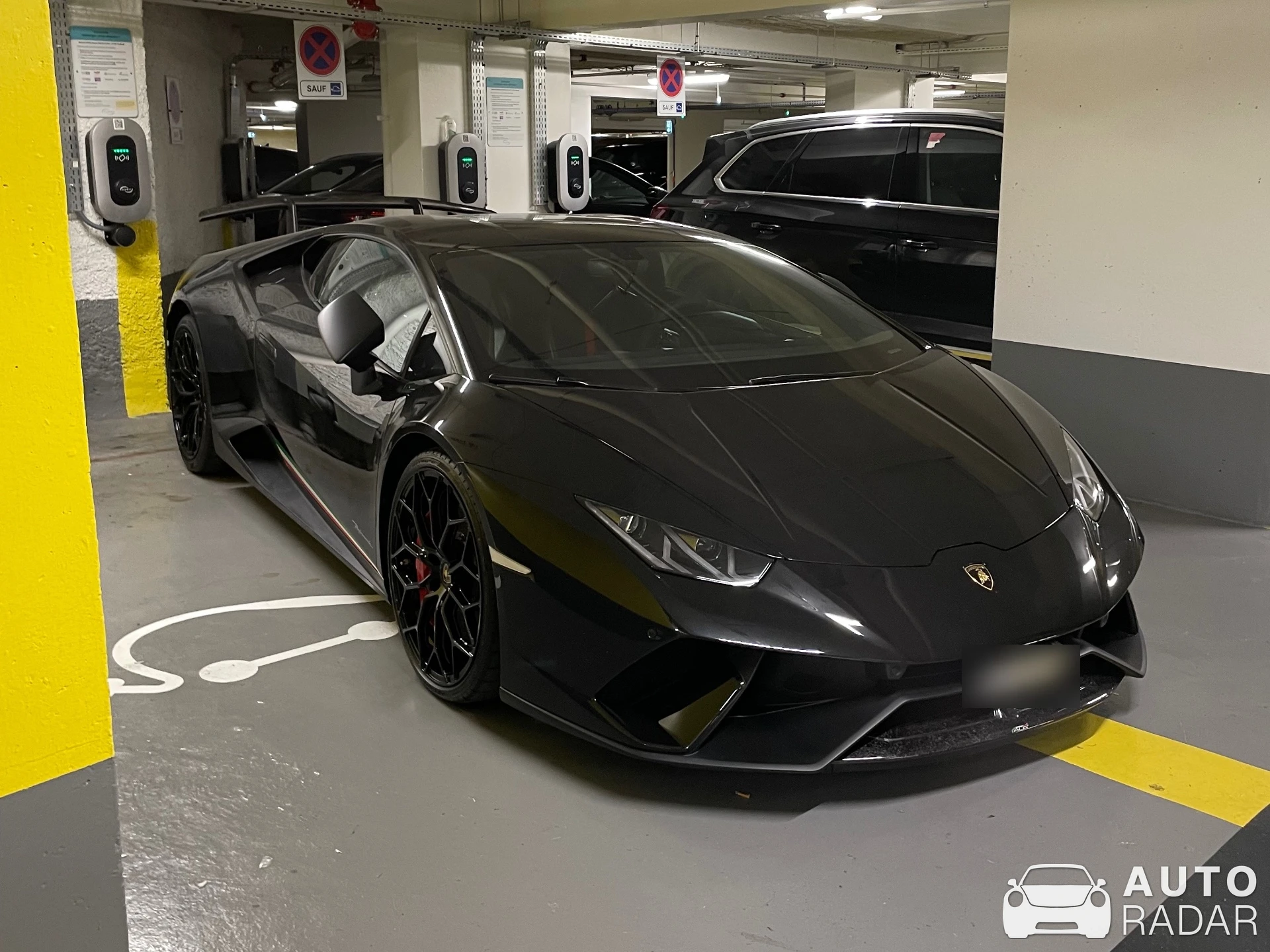 Lamborghini Huracán LP610-4 STC Performance spotted in Paris