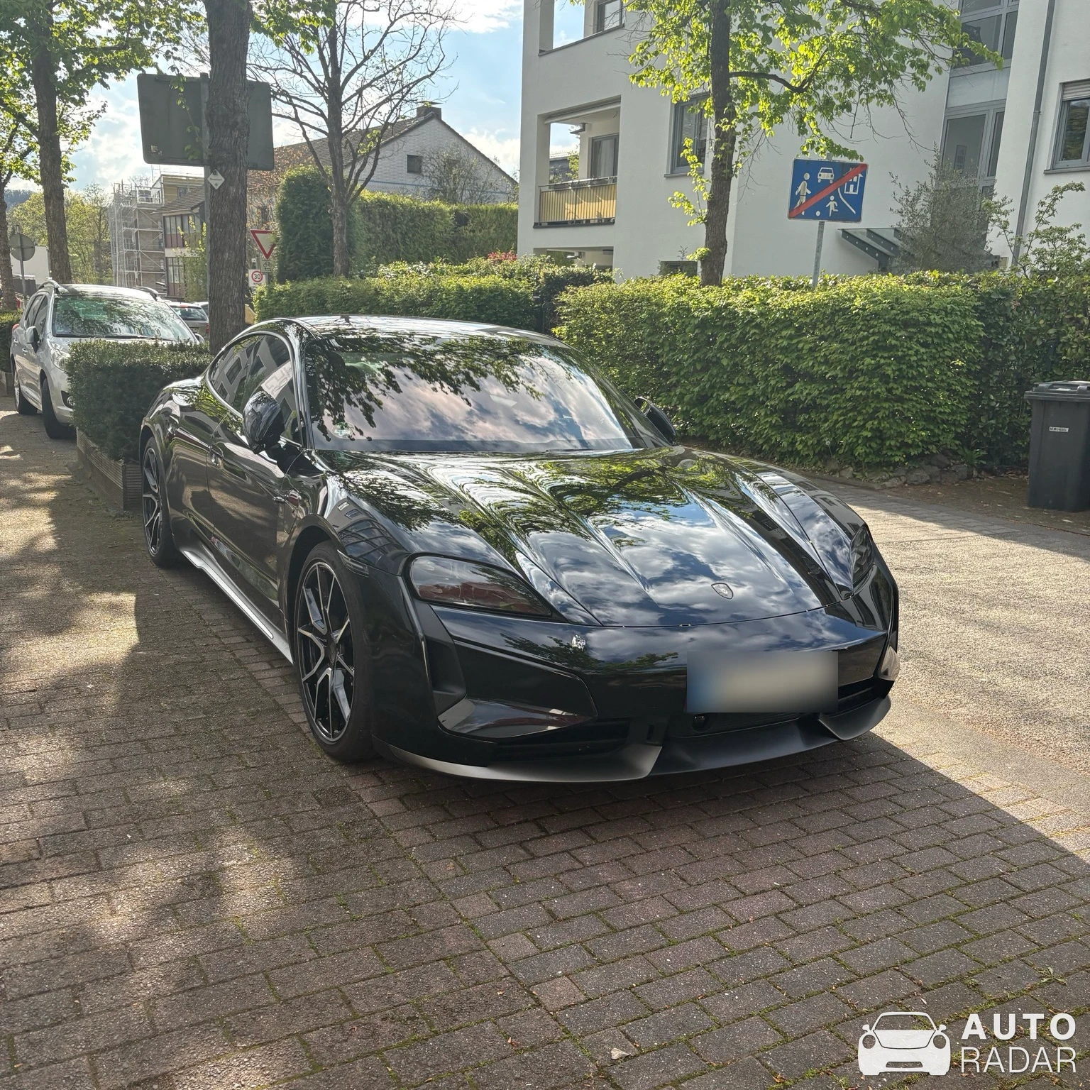 Porsche Taycan Black Edition spotted in Bad Honnef