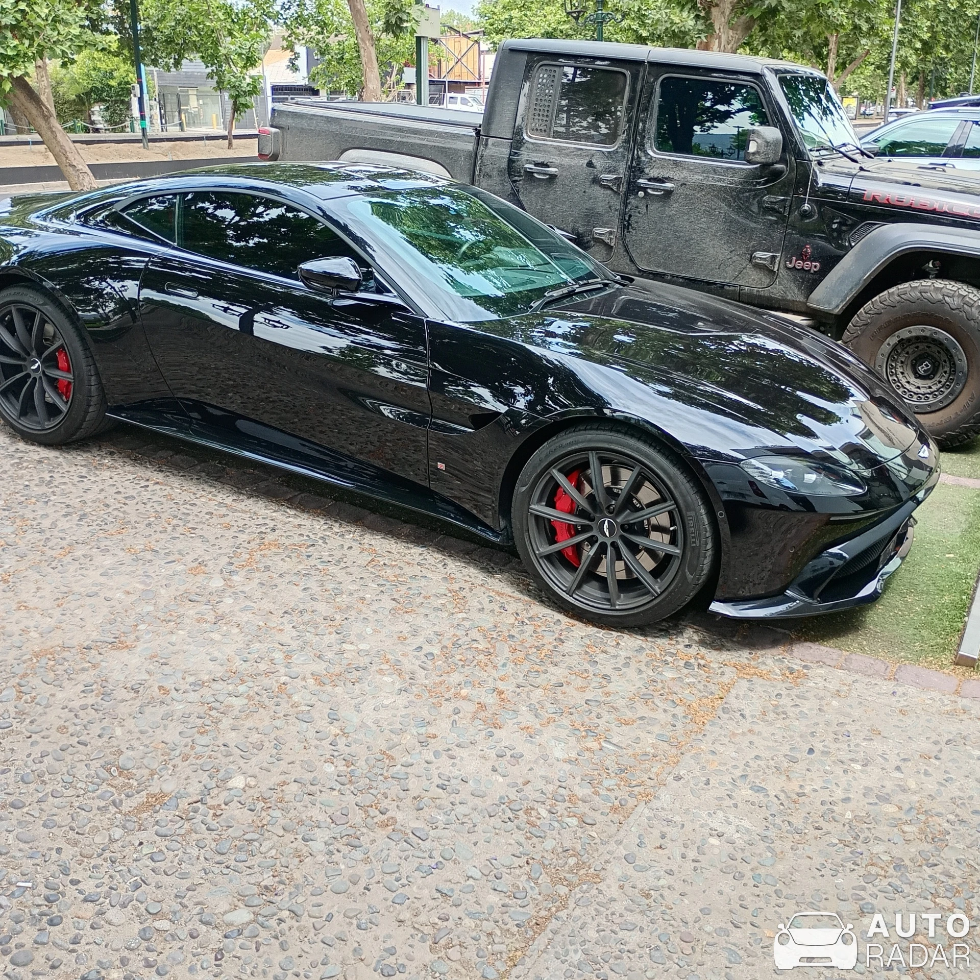 Aston Martin V8 Vantage spotted in Vitacura, Chile