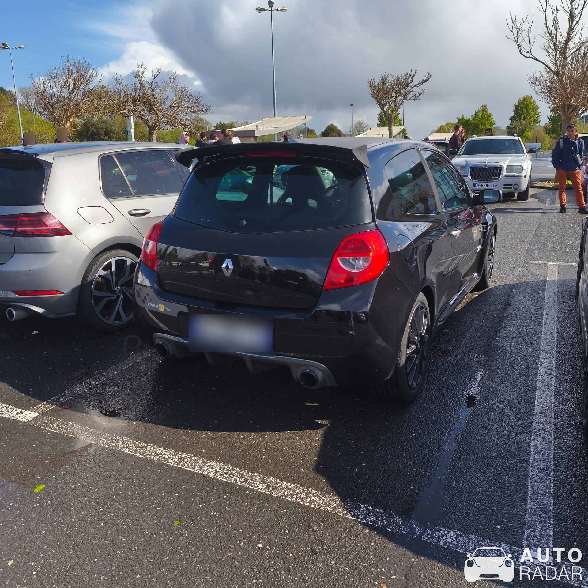 Renault Clio RS F1 Team R27 spotted in Plougastel-Daoulas