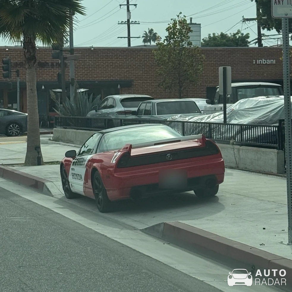 Acura NSX NA2 spotted in Beverly Hills