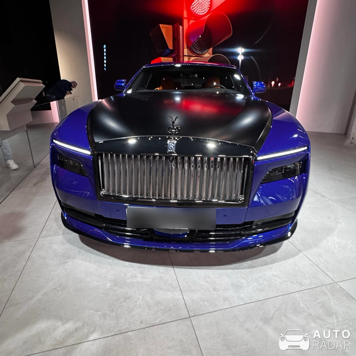 Rolls-Royce Spectre spotted in München, Niemcy