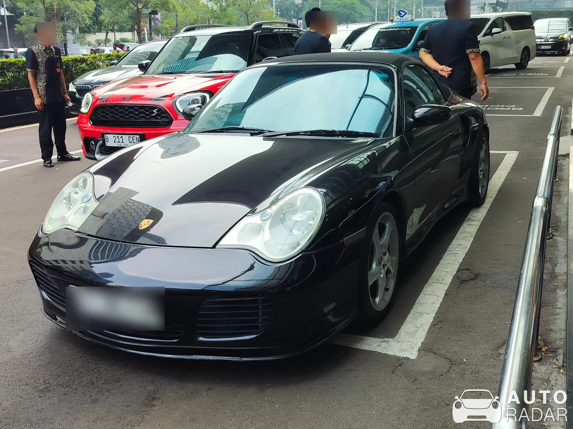 Porsche 996 Turbo Cabriolet spotted in Kota Jakarta Pusat, Indonesia