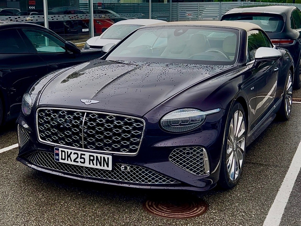 Bentley Continental GTC 2019 Mulliner