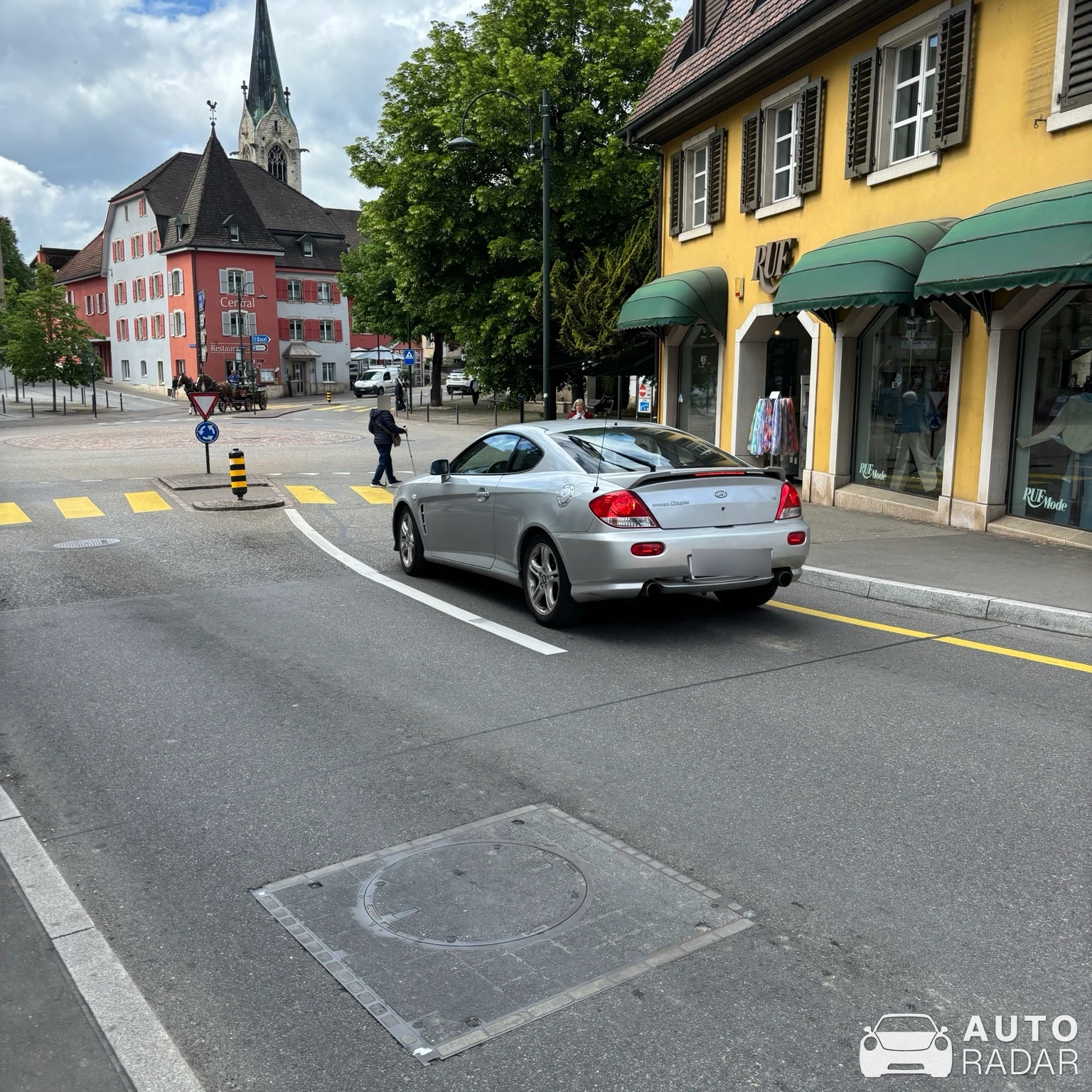 Hyundai Coupé 2000 spotted in Laufen