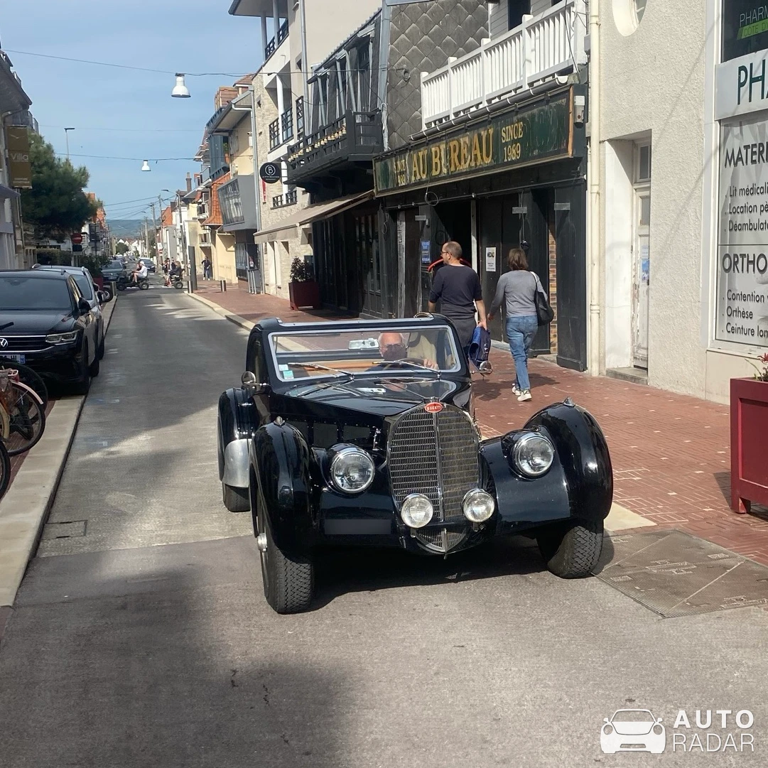 Bugatti 57SC Atlantic Replica spotted in Le Touquet-Paris-Plage
