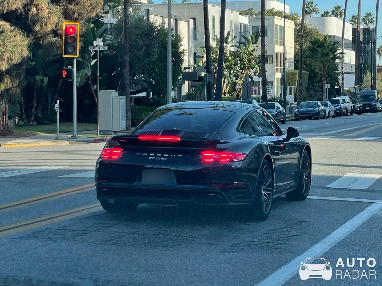 Porsche 991 Turbo MkII spotted in Beverly Hills