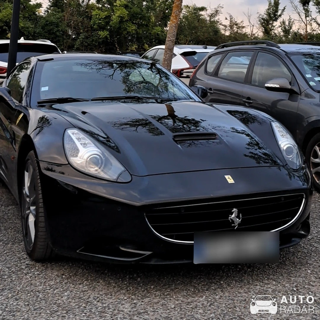 Ferrari California T spotted in Carcassonne