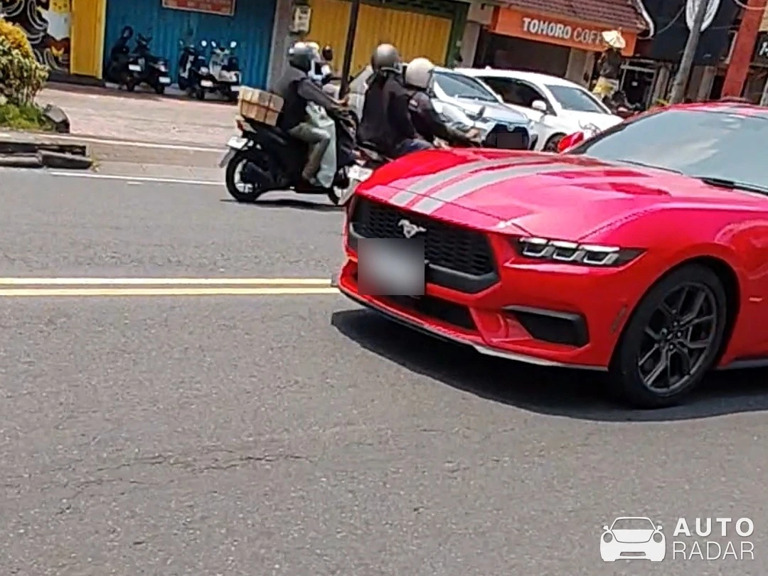 Ford Mustang GT spotted in Denpasar