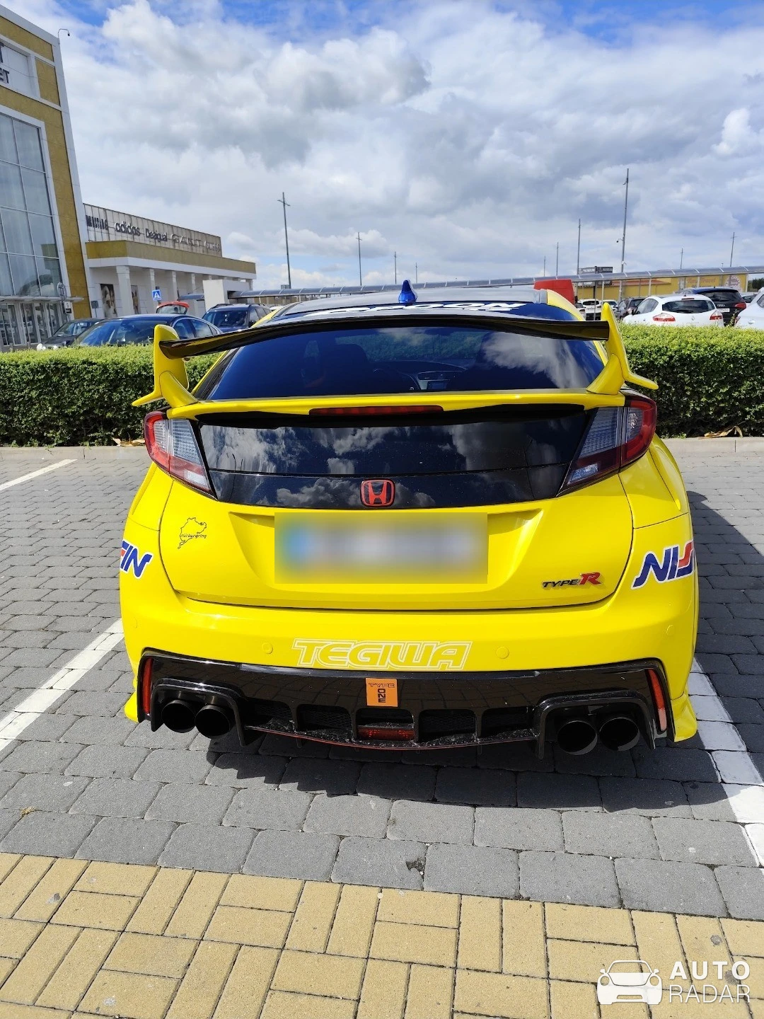 Honda Civic Type-R 2015 spotted in Chvalovice, Czechia