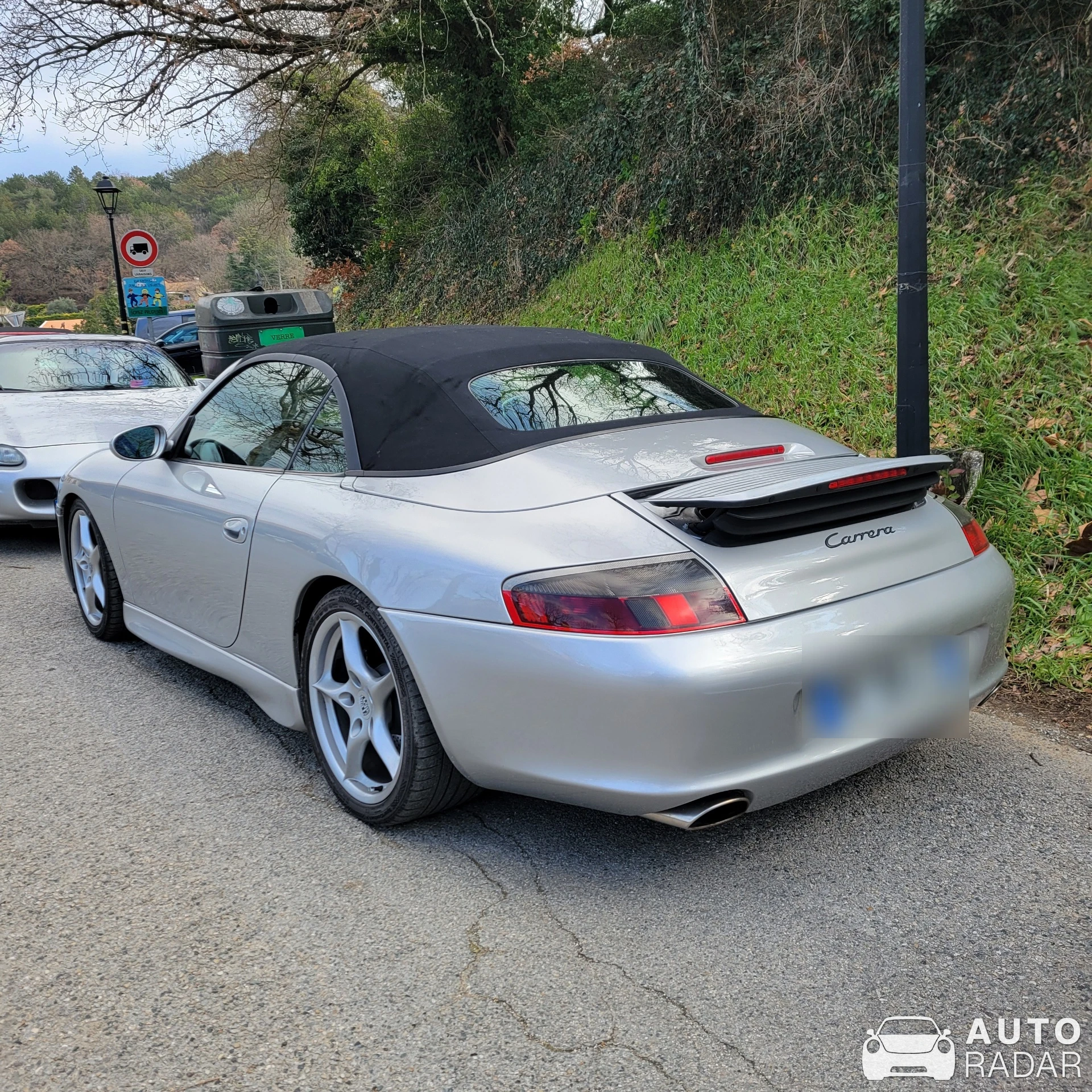 Porsche 996 Carrera Cabriolet spotted in Eurre, France