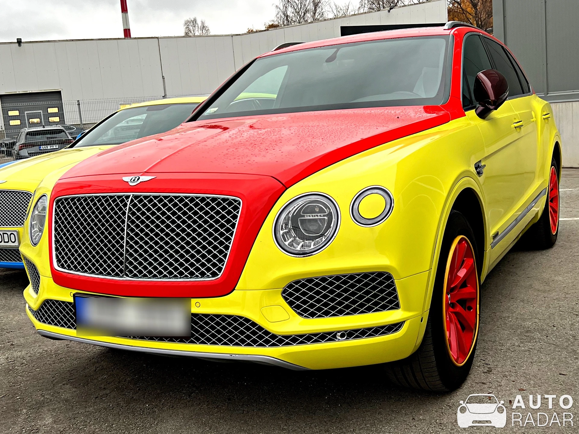 Bentley Bentayga V8 spotted in Tallinn, Эстония