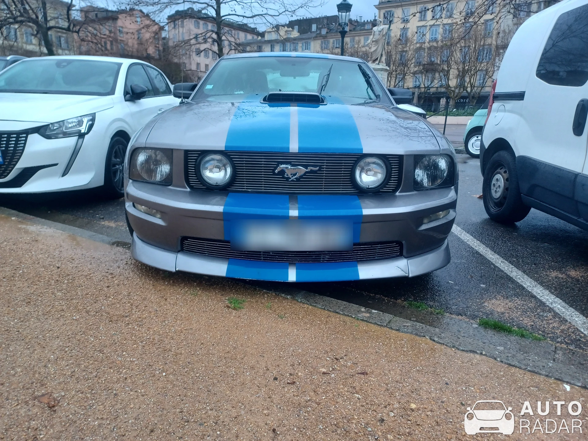 Ford Mustang GT 2010 spotted in Bastia