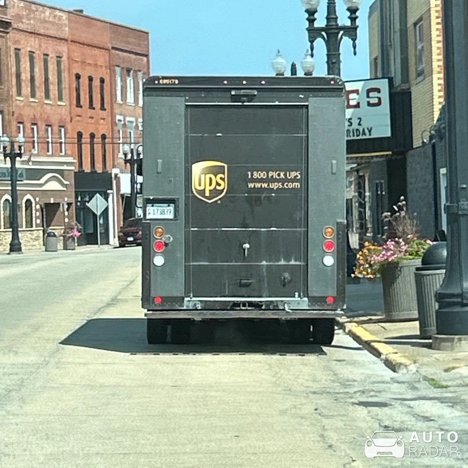 UPS Delivery Truck spotted in East Dubuque