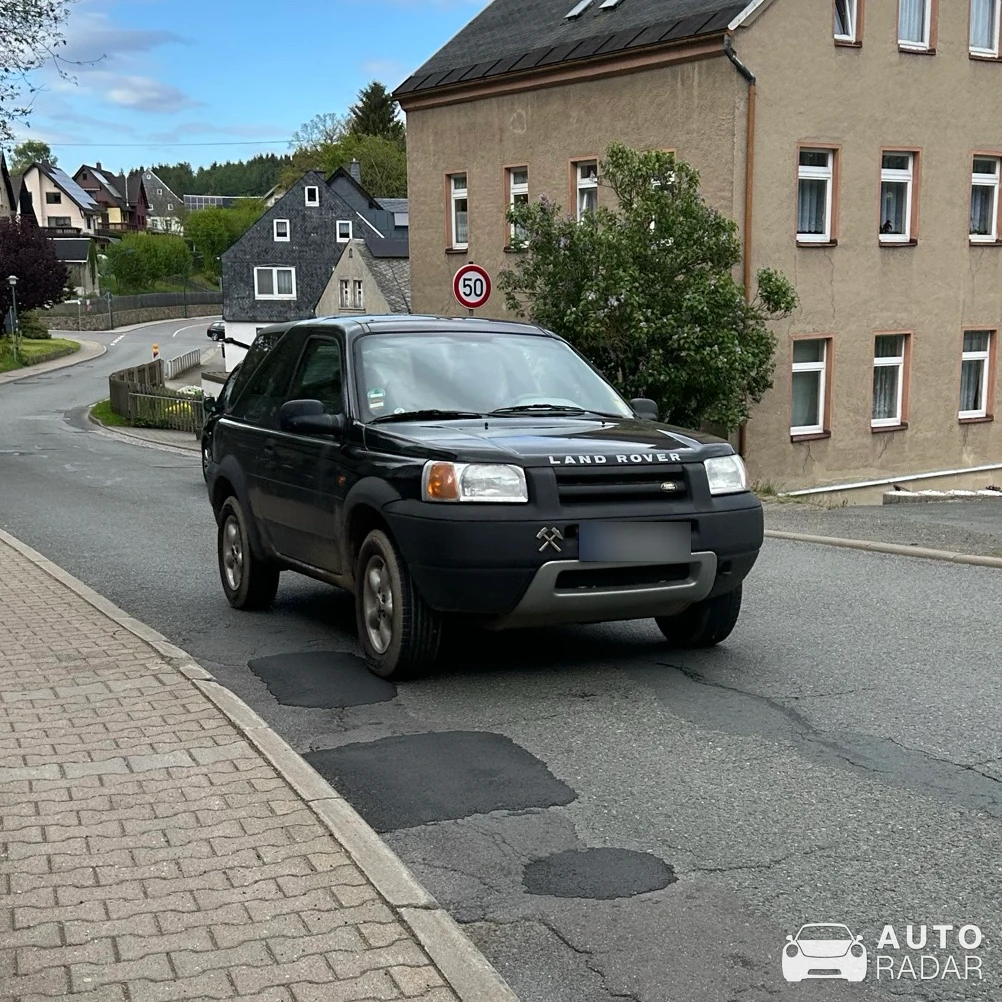 Land Rover Freelander spotted in Zwönitz