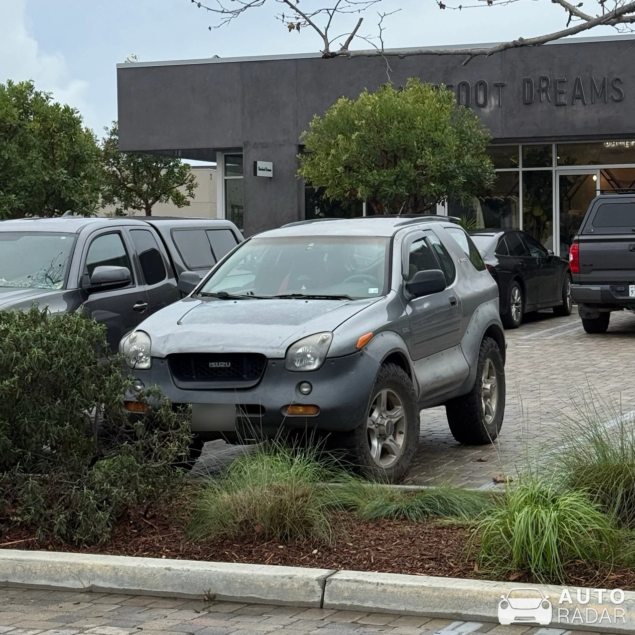 Isuzu VehiCROSS spotted in Malibu