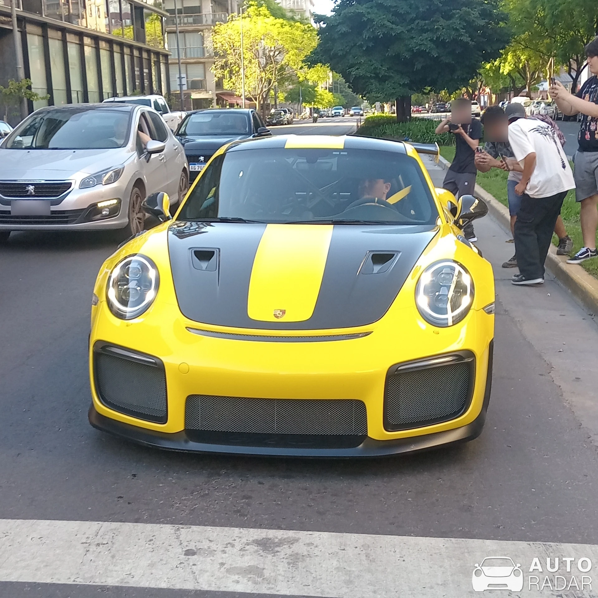 Porsche 991 GT2 RS spotted in Buenos Aires, Argentina