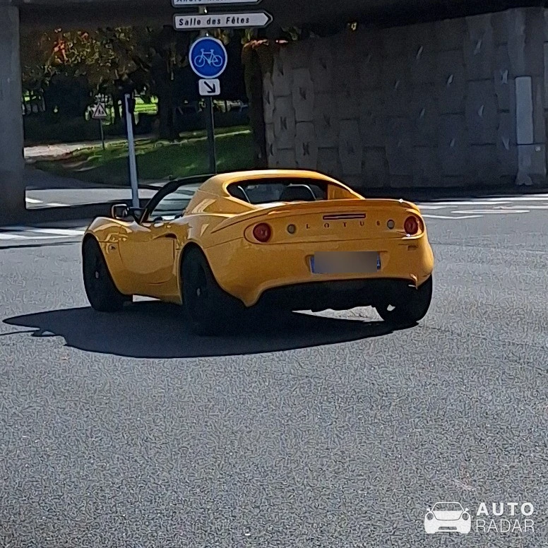 Lotus Elise S2 spotted in Vandœuvre-lès-Nancy, France