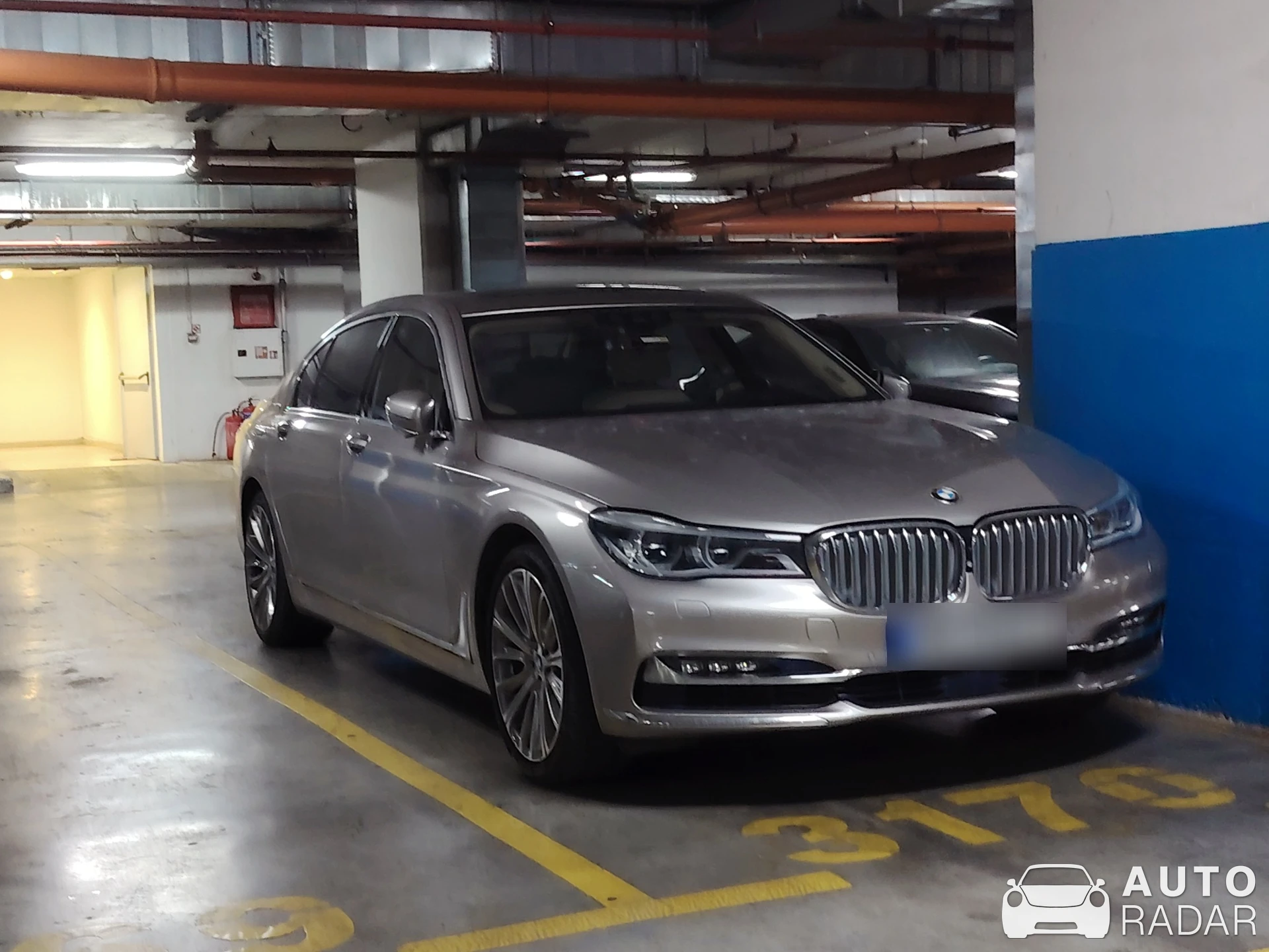 BMW 7 Series G11 spotted in Пловдив