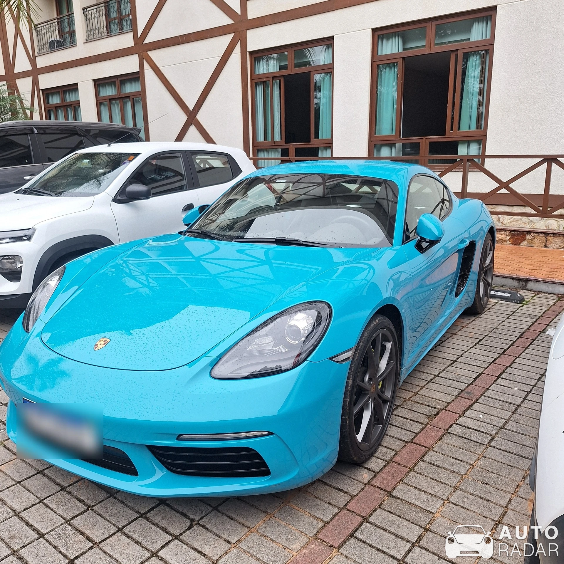 Porsche 718 Cayman spotted in Domingos Martins, Brazil