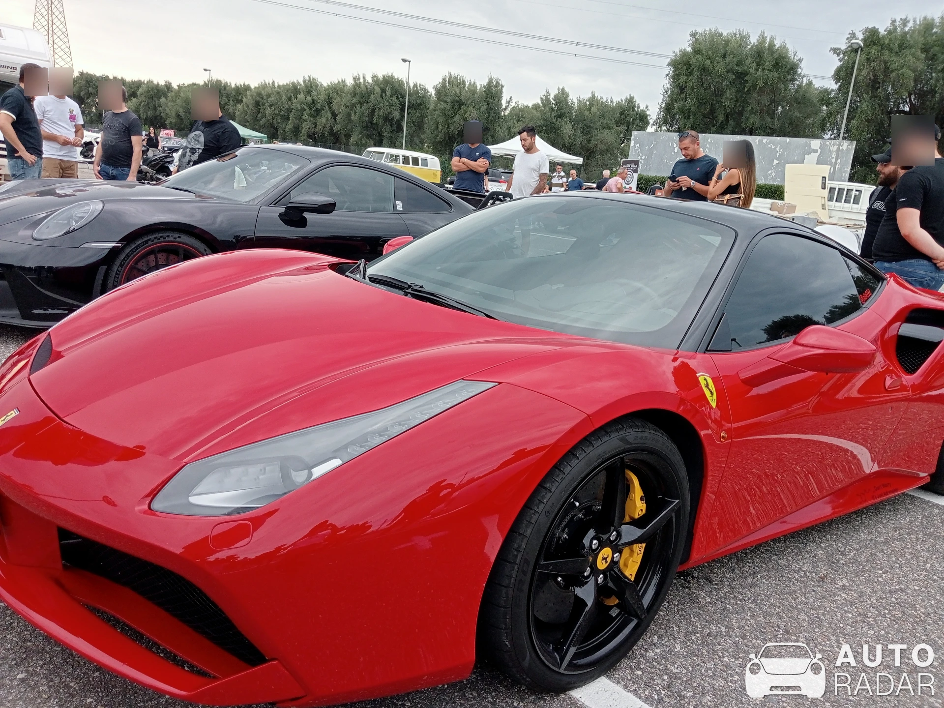 Ferrari 488 GTB spotted in Città metropolitana di Reggio Calabria, Italia