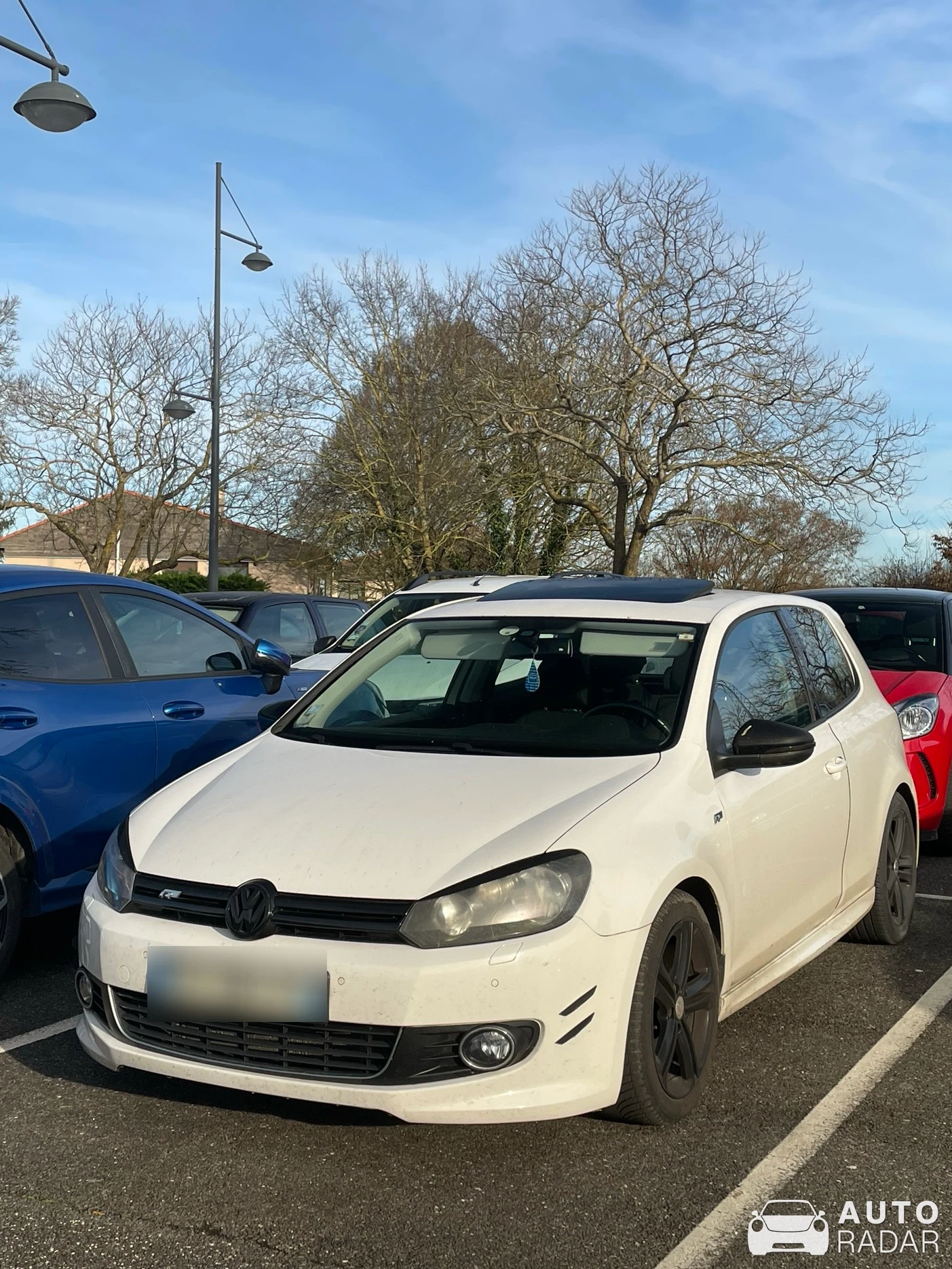 Volkswagen Golf MkVII R-Line spotted in Toul