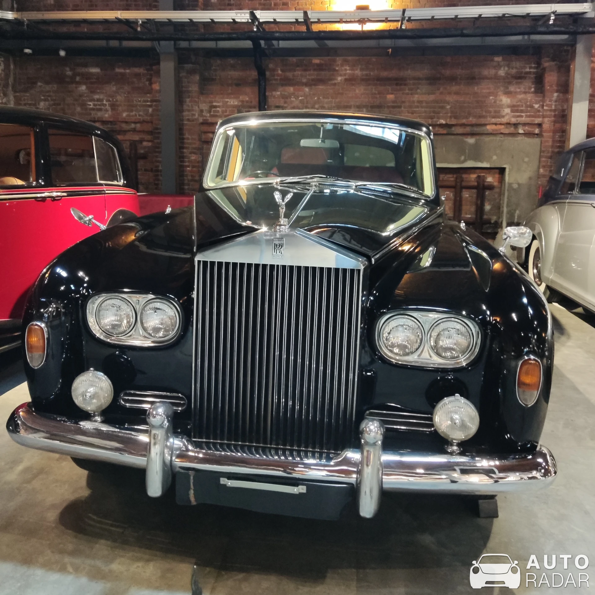 Rolls-Royce Phantom VI spotted in 大阪市