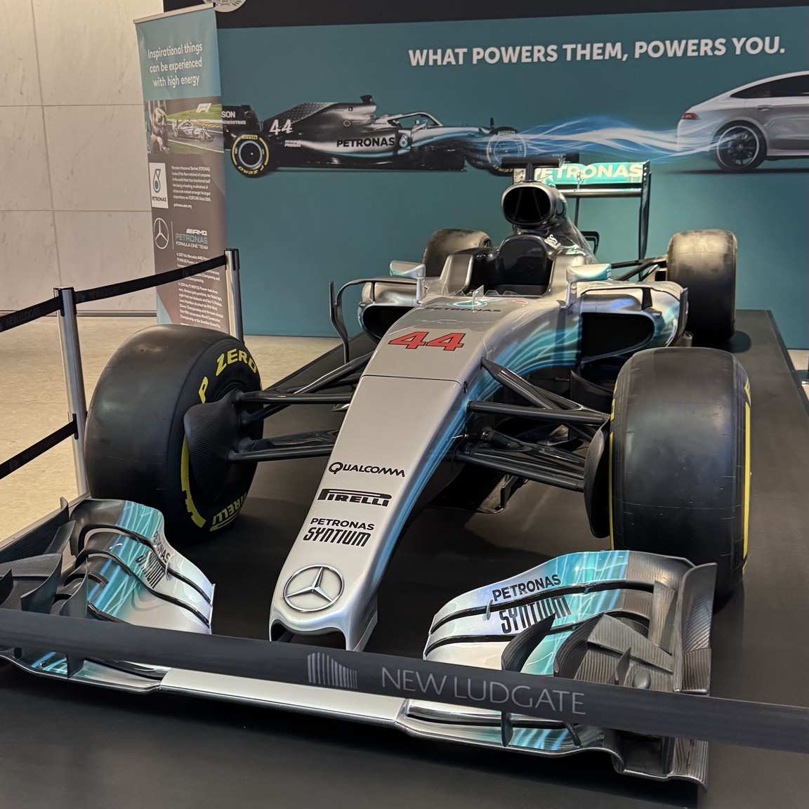 Mercedes-AMG F1 W06 Hybrid