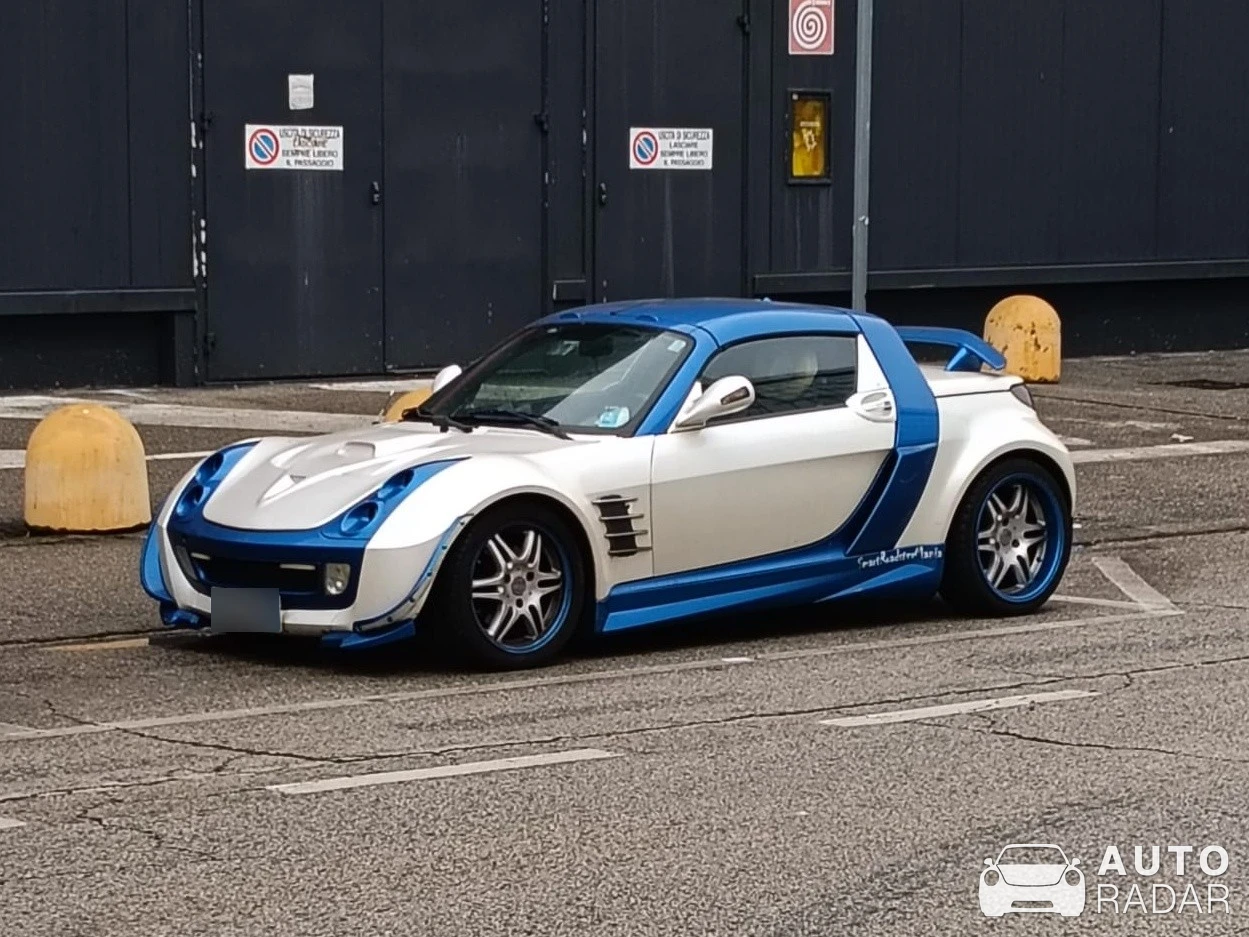 Smart Roadster spotted in Padova, Italy
