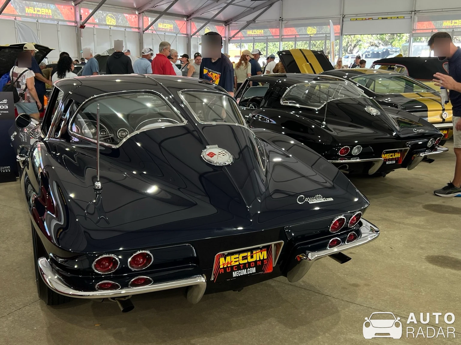 Chevrolet Corvette C2 Split Window spotted in Kissimmee