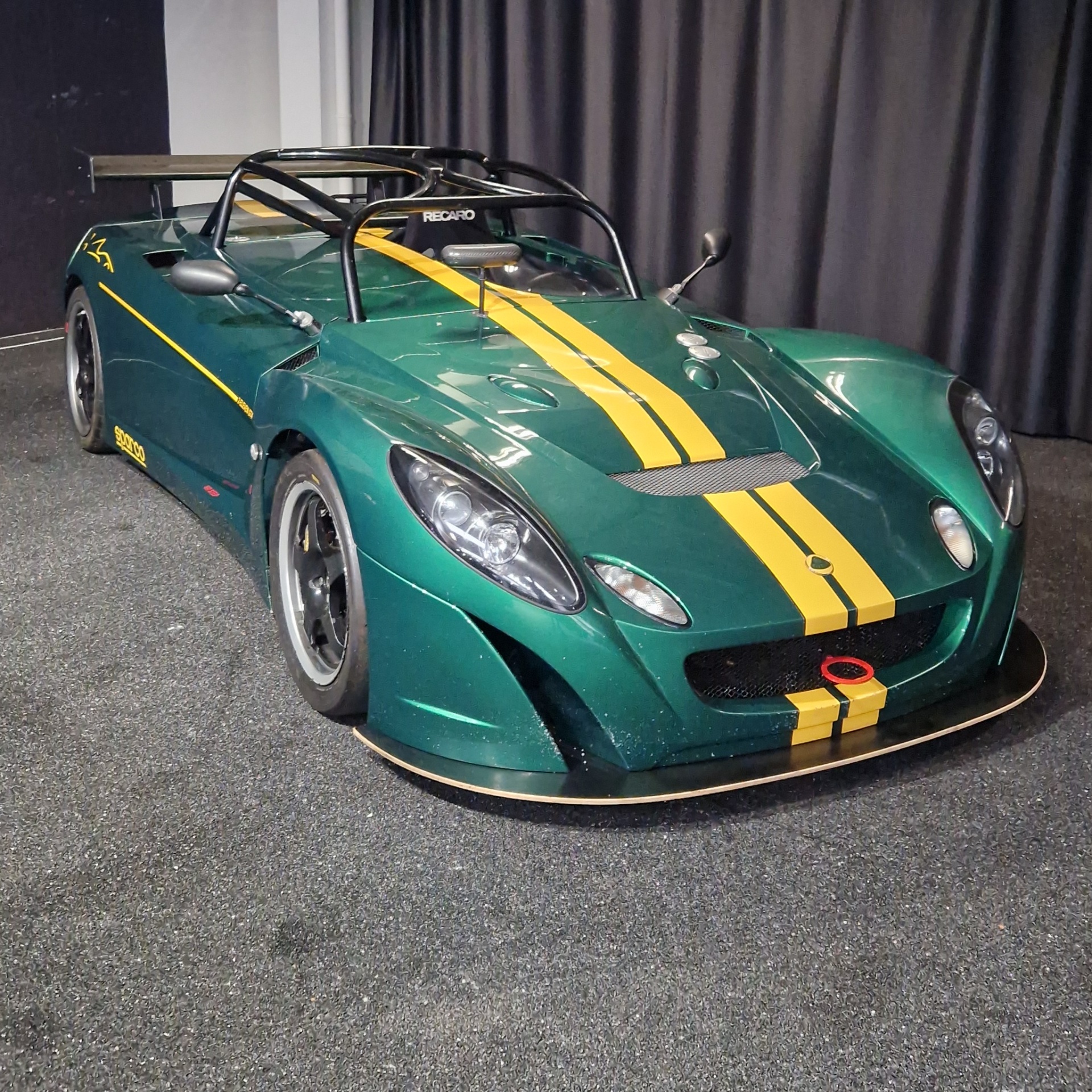 Lotus 2-Eleven GT4