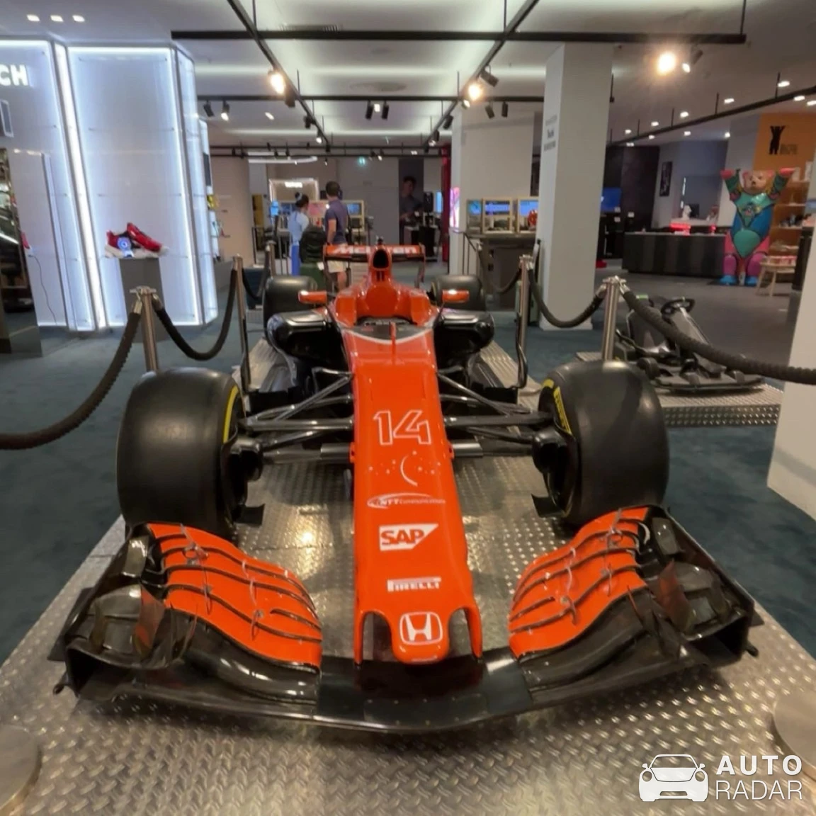 McLaren MCL32 spotted in Berlin