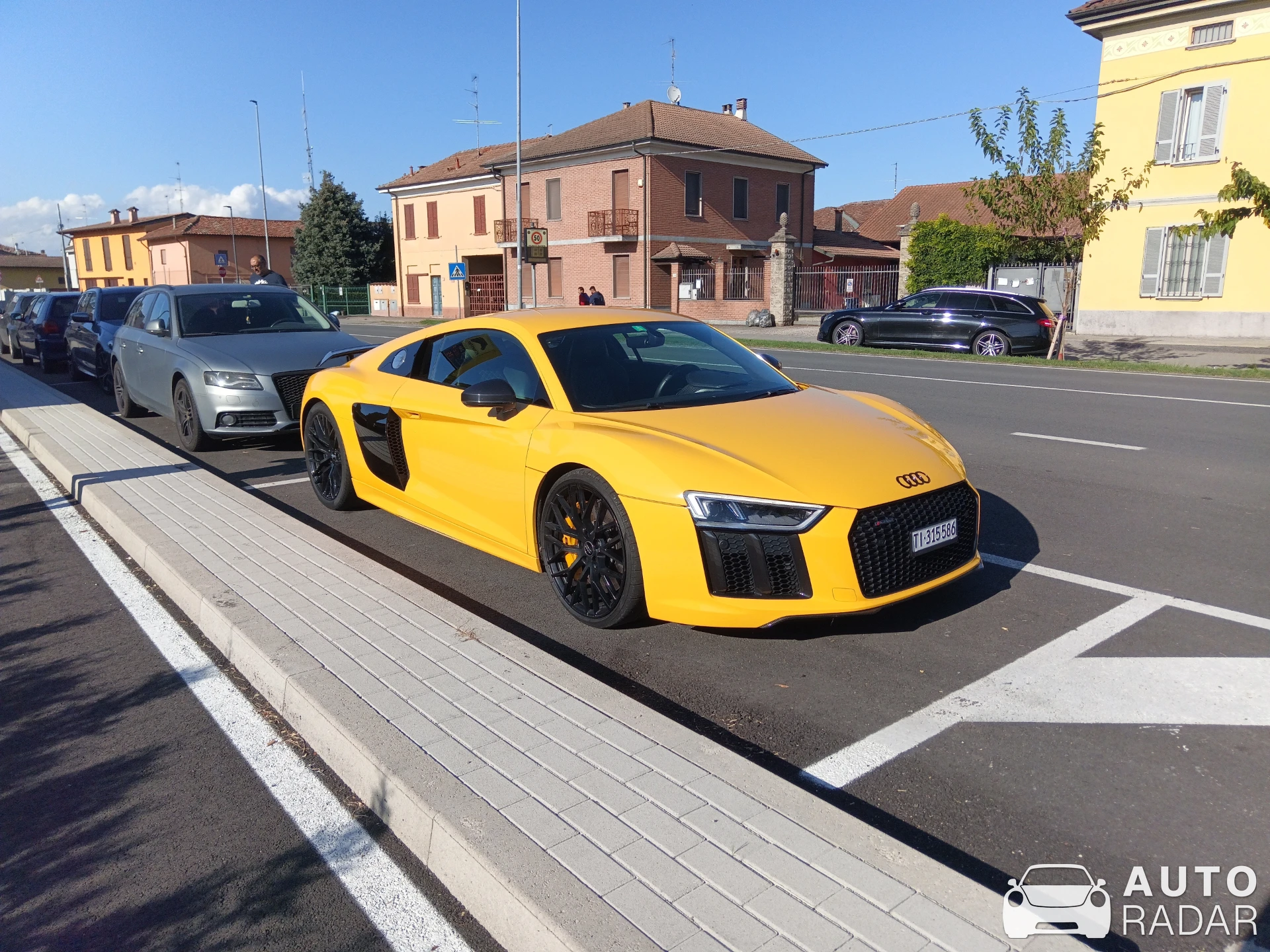 Audi R8 V10 spotted in Livraga, Italia