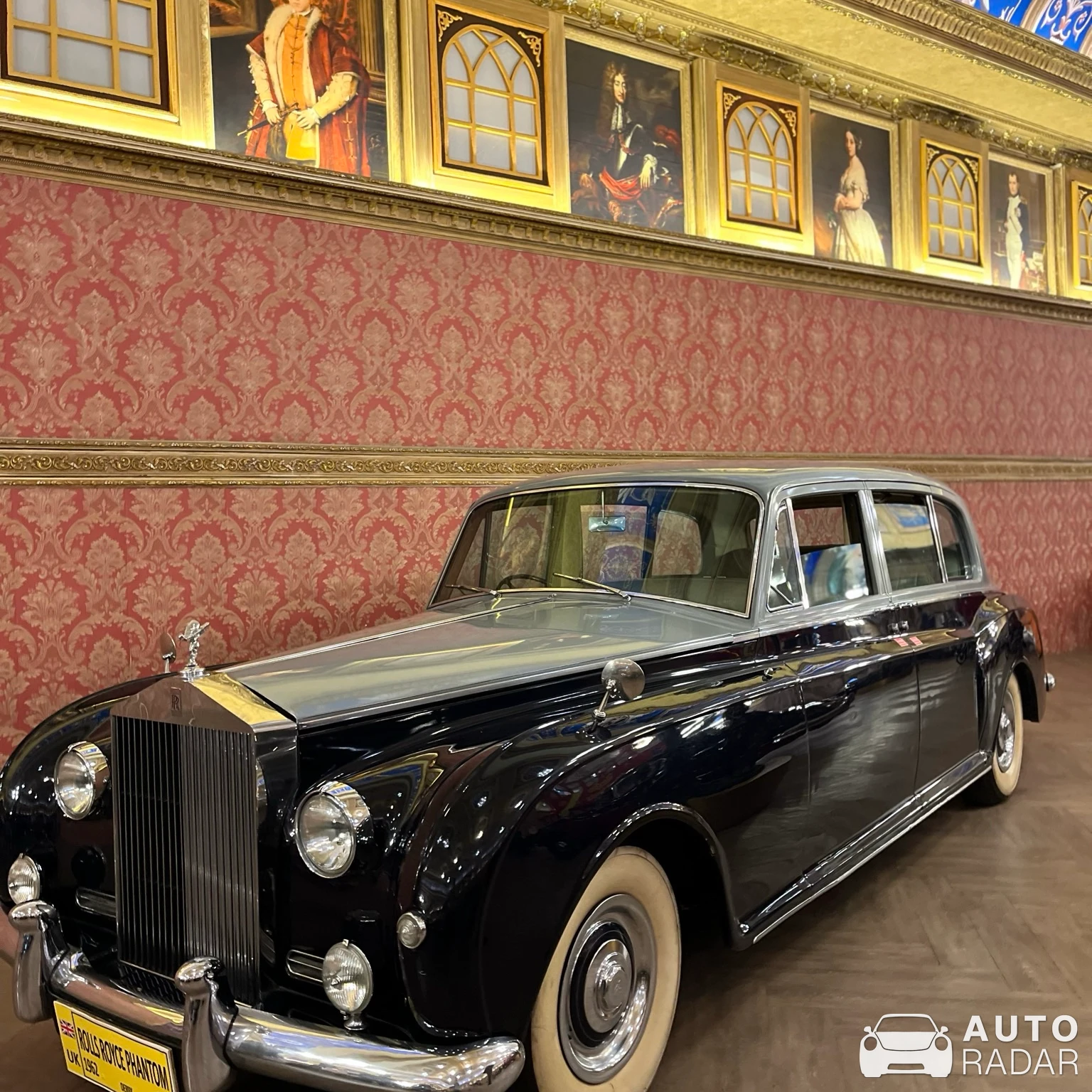 Rolls-Royce Phantom V spotted