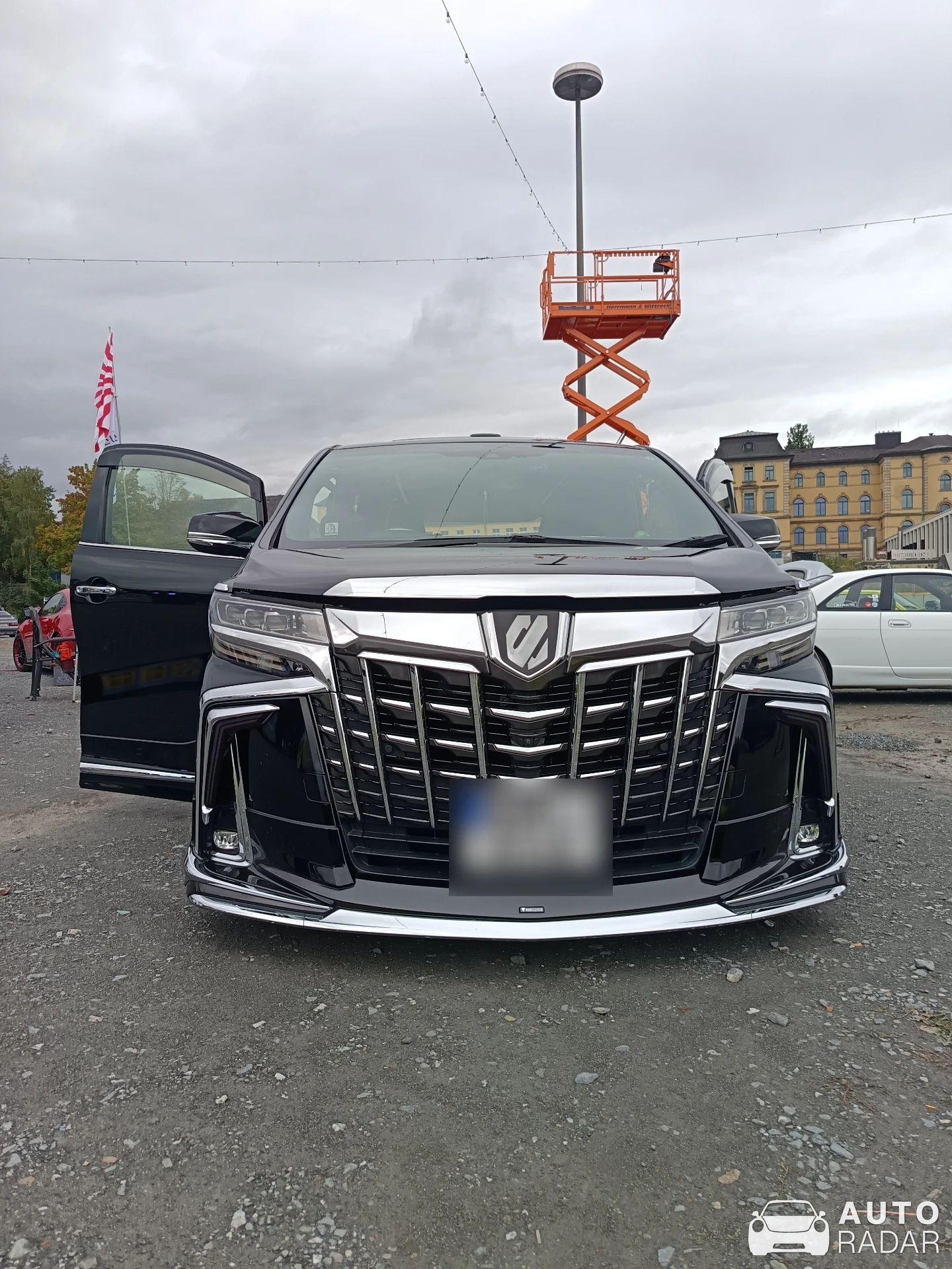 Toyota Alphard spotted in Bayreuth