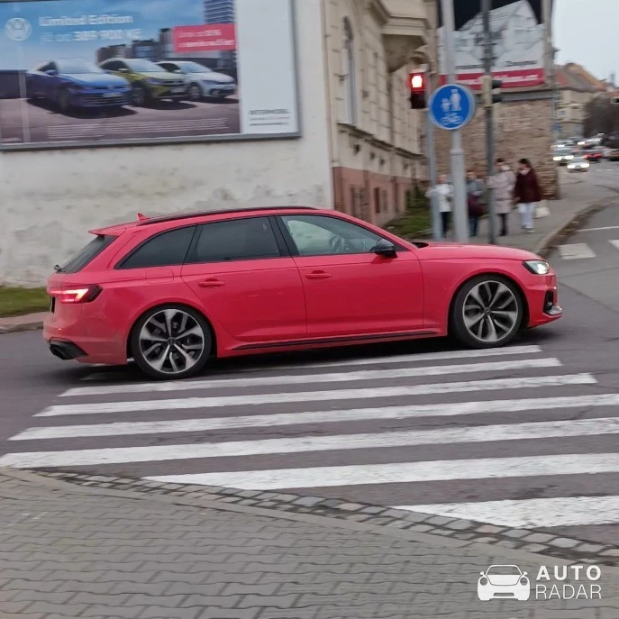 Audi RS4 Avant B9 spotted in Okres Znojmo, Czechia